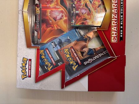 Pok&eacute;mon TCG - Charizard EX Collection Box