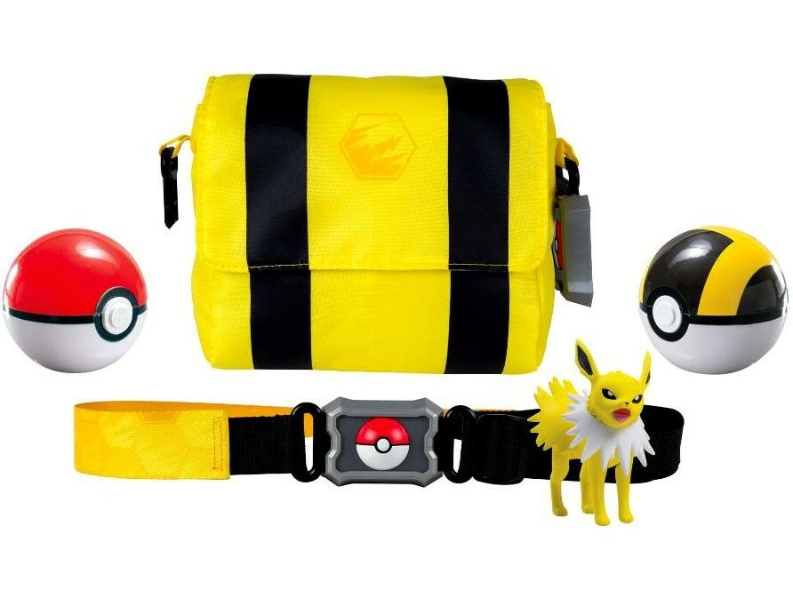 Pokemon Electric Exclusive Trainer Kit -